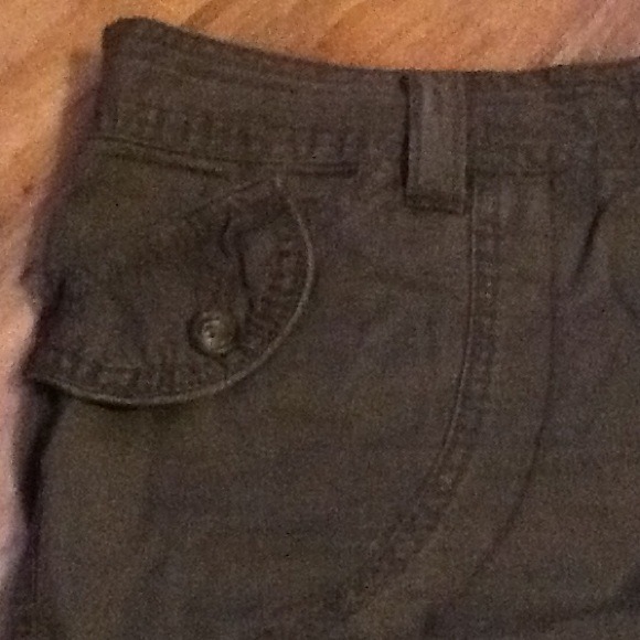 Shorts - Picture 4 of 4