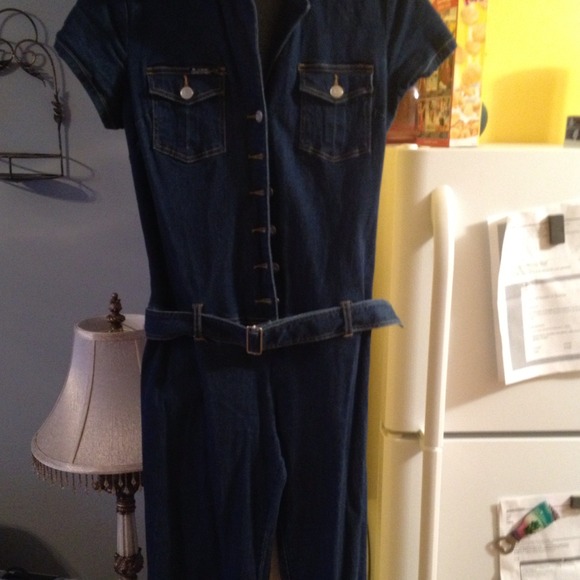 Sexy flirty denim suit look like J .Lo