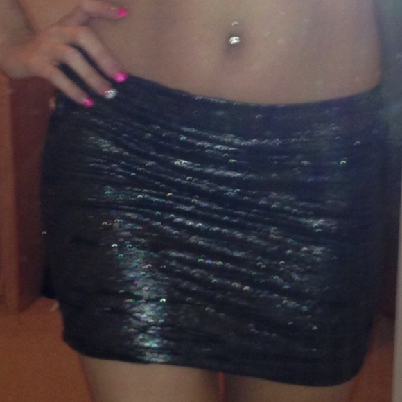 Check out this lovely lady's closet!! 💋