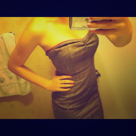 Guess Dresses & Skirts - Guess Pencil dress Bundle 😋🎀💕