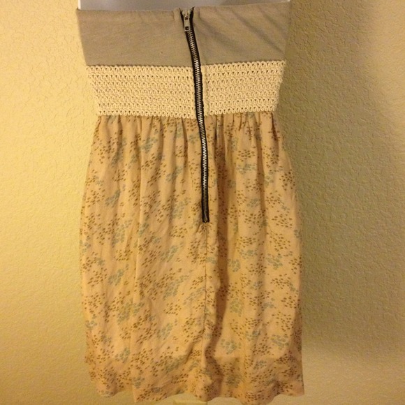 Three pattern dress ๐ - Picture 4 of 4