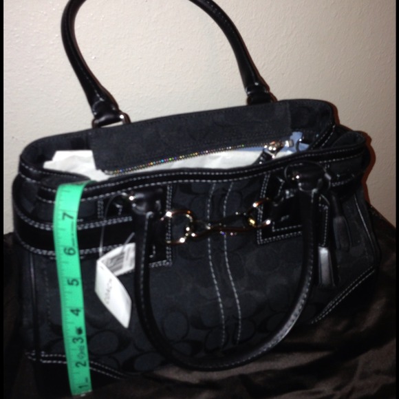 Authentic Coach Purse - Picture 2 of 4