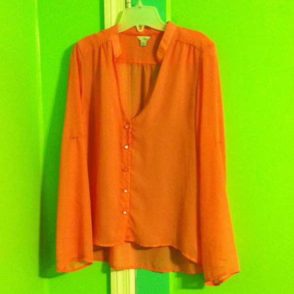 Coral High Low, Guess Shirt