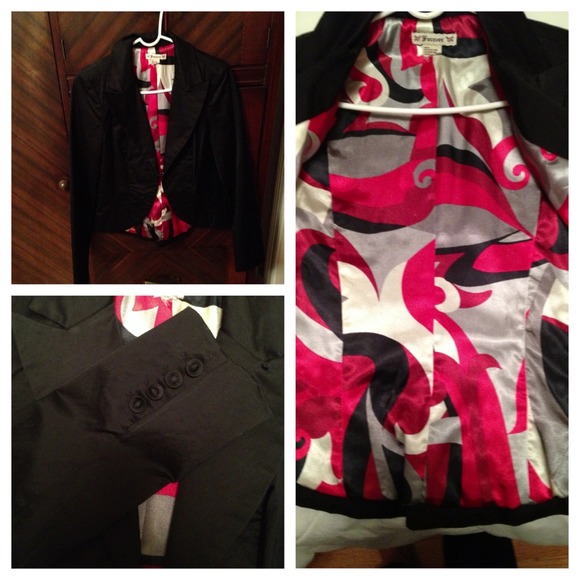 Black blazer/tuxedo jacket w multicolored inside - Picture 2 of 3
