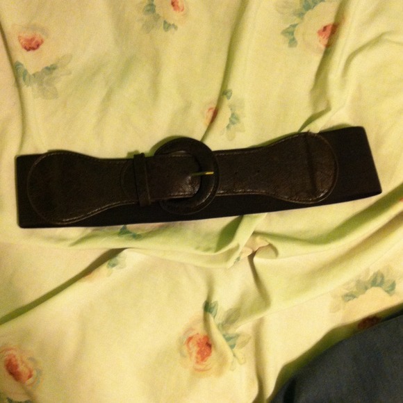 Dark brown Stretchy Buckle Belt!