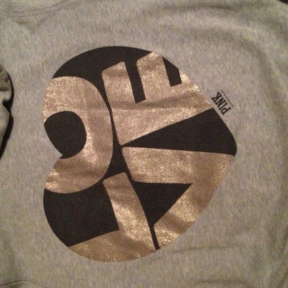 Small VS zip up hoodie❗REDUCED*** - Picture 4 of 4