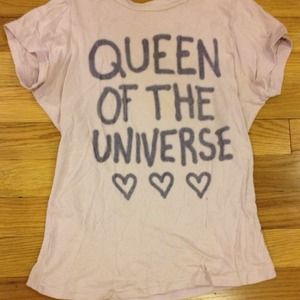 Juicy Statement tee. Lavender