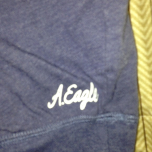 💃SOLD💃American eagle Blue shirt - Picture 2 of 3