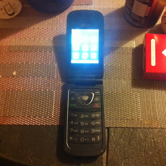 LG flip phone