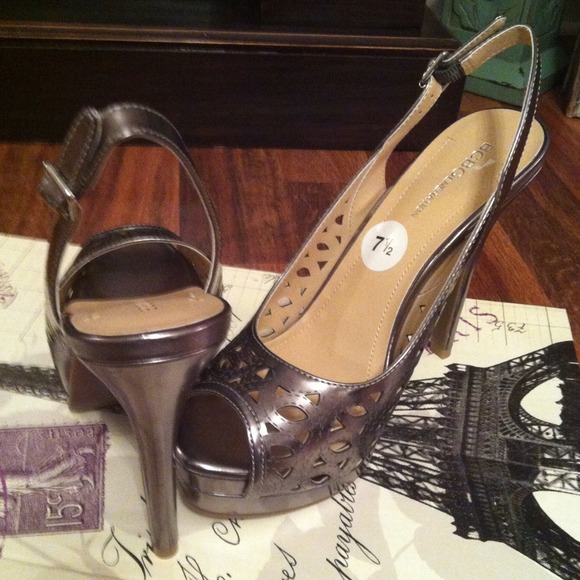 Sold - Picture 3 of 4