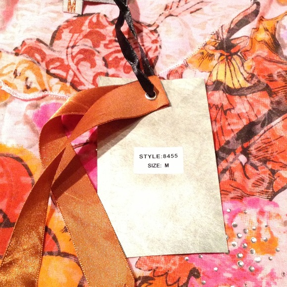 Burnout pink shirt small and med available - Picture 2 of 3