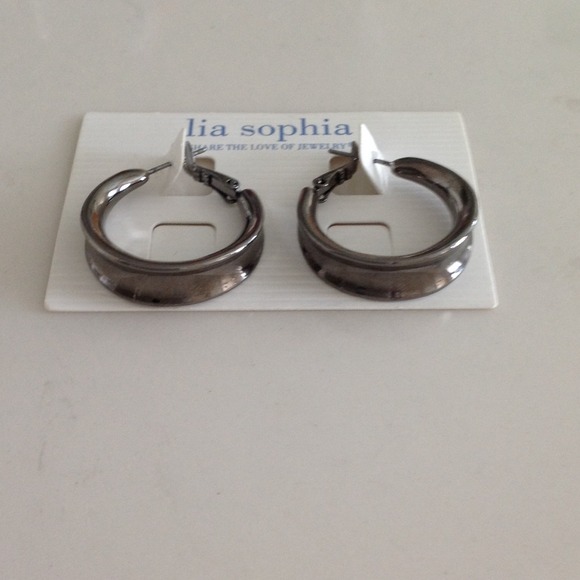Lia Sophia earrings