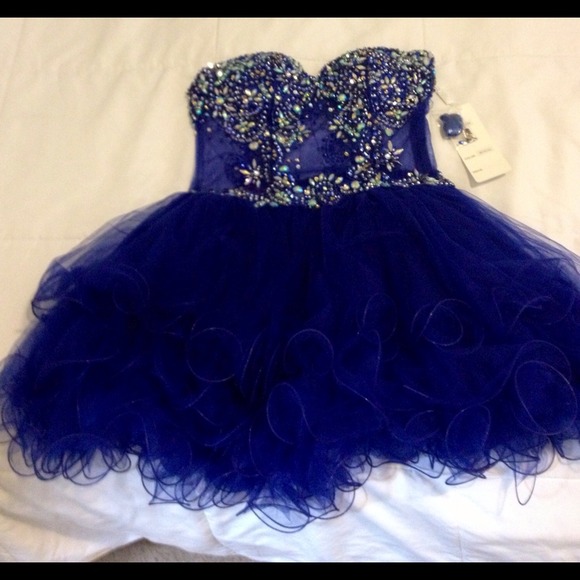Royal blue dress - Picture 3 of 3