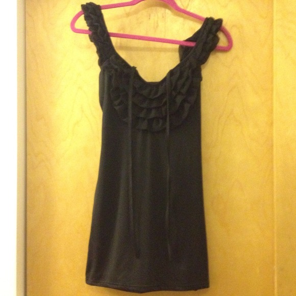 🌟Price drop!🌟Sexy black ruffle dress - Picture 2 of 4