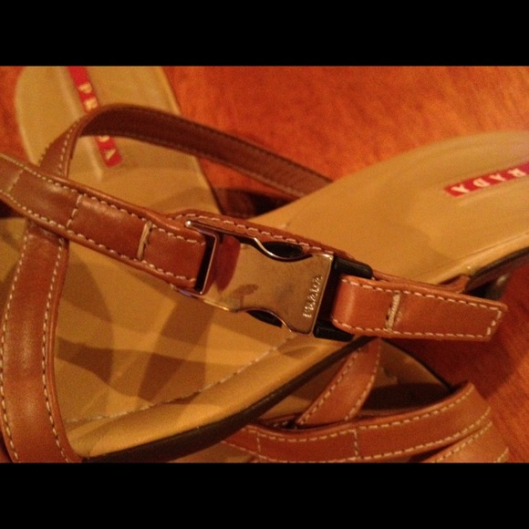 "🐞Bundle" Prada Leather Sandals - Picture 3 of 4