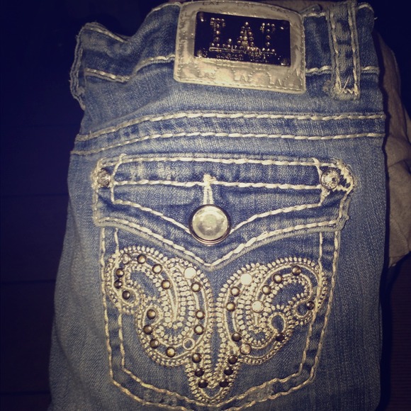 Sold - Picture 1 of 1