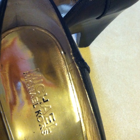 cute heels! - Picture 3 of 4