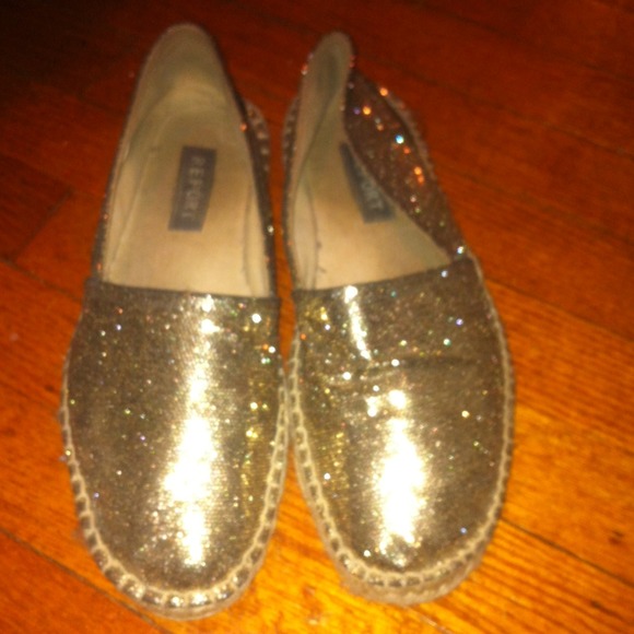 Cool glitter flats 😍