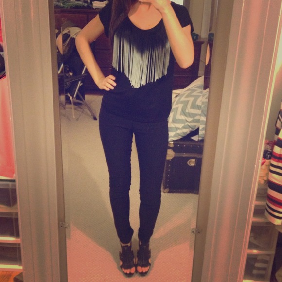 ❌SOLD❌Ombre fringe top