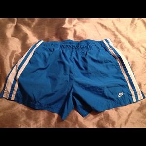 Nike exercise shorts xl