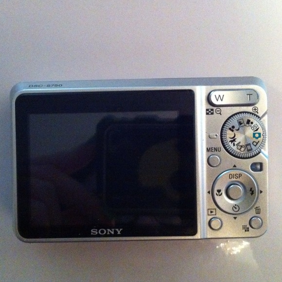 Sony Cyber Shot Camera/Video Camera! - Picture 2 of 2
