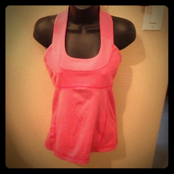 lululemon athletica Tops - Lululemon scoop neck tank