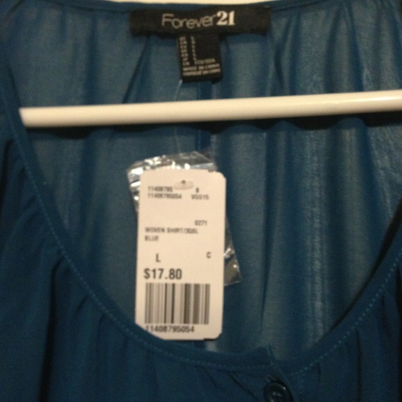 Top - Picture 3 of 3