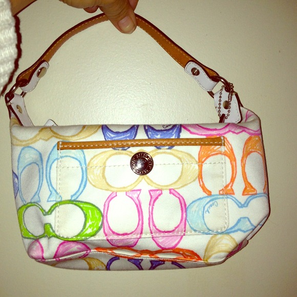 Cute lil coach wrislet/mini bag