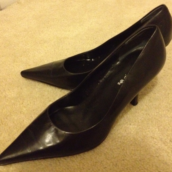 Black shoes