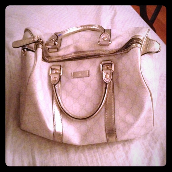 Gucci Handbags - Gucci Boston Joy Bag