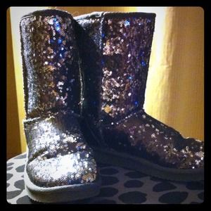 Arizona Silver Sequin Boots - Size 8