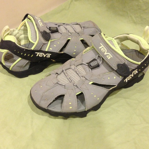 Tevas - Reserved 4 @carolynadams31