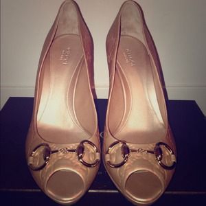 New Authentic Gucci Monogram Blush Leather Heels!