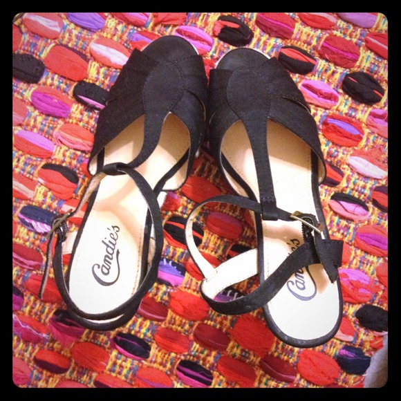 Black Candies Wedges