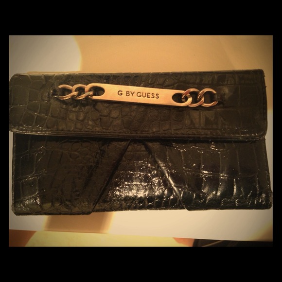 Guess wallet