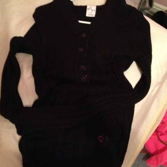 Black Roxy sweater