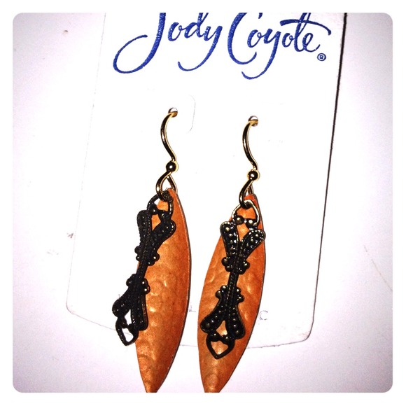 Ear rings