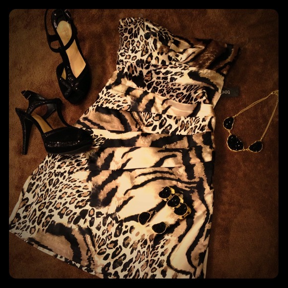 Really hot animal print dress NWT