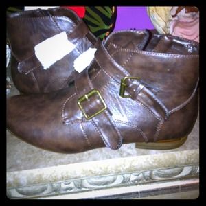 Brown ankle boots