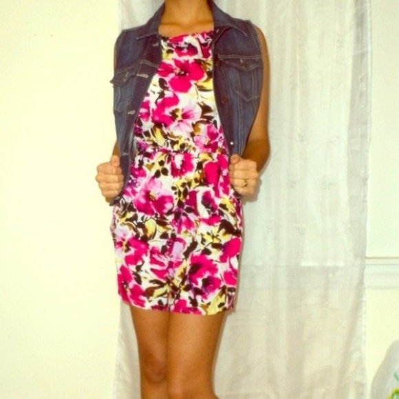Dresses & Skirts - Floral dress