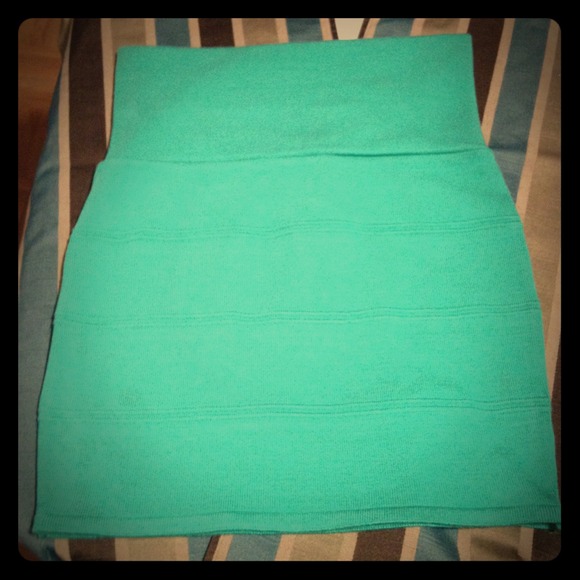High wasted skirt !