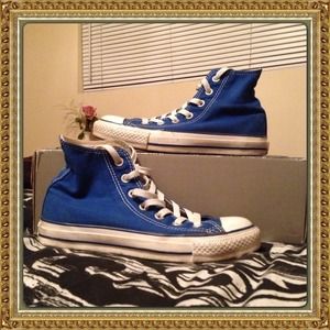 🔷🔷traded🔷🔷 Royal Blue Converse