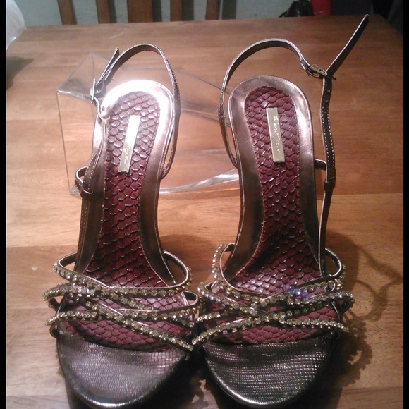 Goldish brown women shoe with Rhine stones