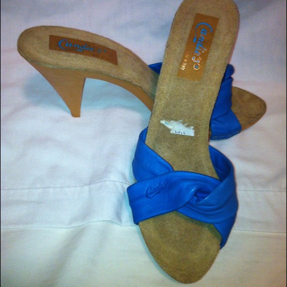Royal blue heels ico