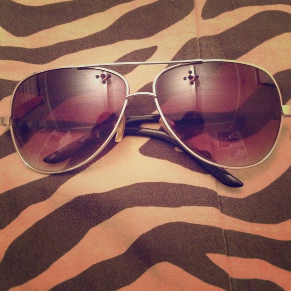 Black Aviators.