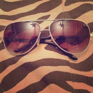 Black Aviators.