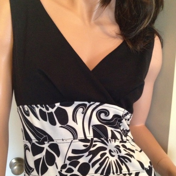 Black & White Floral Print Sleeveless Dress sz 8