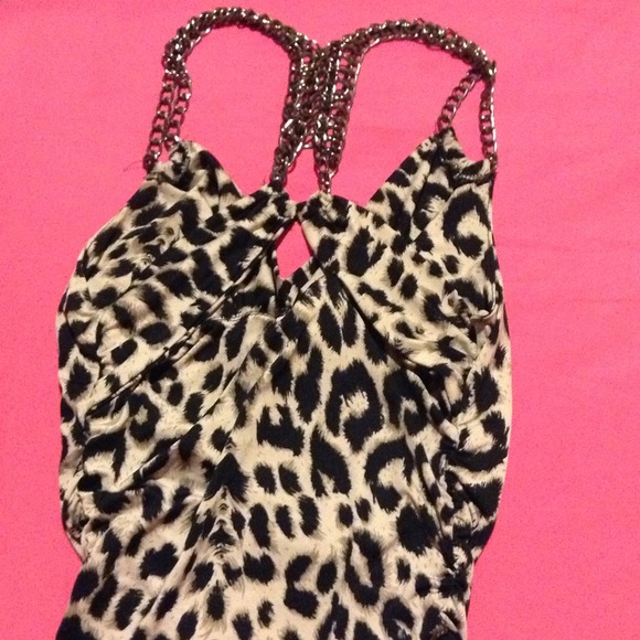 Dress - Picture 2 of 2