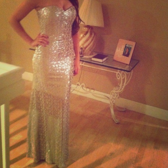 La Femme designer dress brand new 😍 - Picture 3 of 4