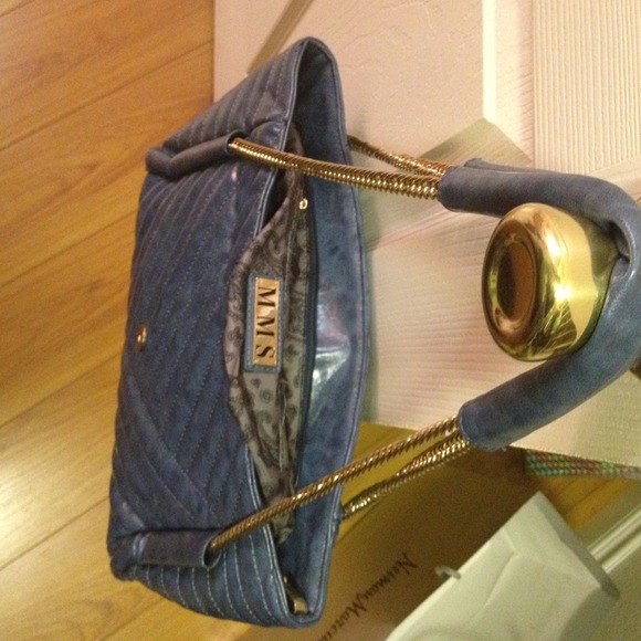 Handbag - Picture 3 of 3